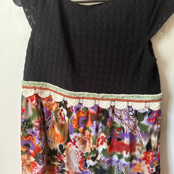 Floral Colorful Spring Summer V Neck Blouse Medium Crochet floral print tunic - Picture 10 of 12